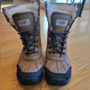 Uggs Adirondack II Size 6 Boots Chestnut